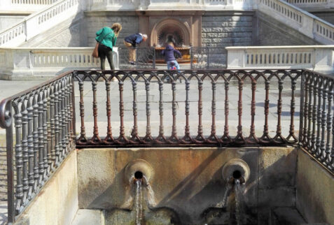 Acqui Terme - Fount La Bollente square - BBOfItaly