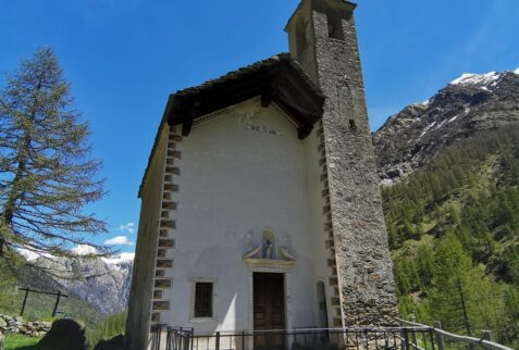 Alta via dei Walser - Peccia - Church of San Grato - BBOfItaly.jpg