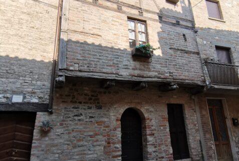 Castell'Arquato - Medieval house - BBOfItaly