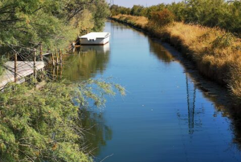 Cervia salt pan - Navigable outer canal - BBOfItaly