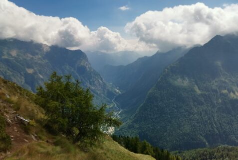 Cima Mutta 05 - View of Valsesia valley - BBofitaly