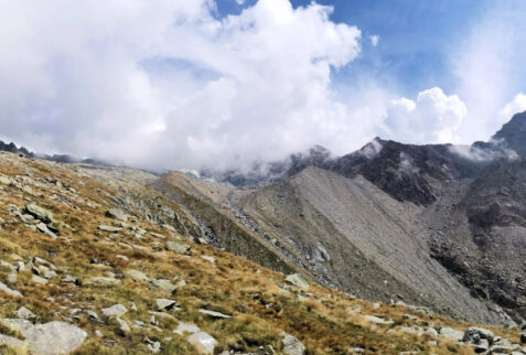 From Preda Rossa to Val Masino - Climbing towards Rifugio Ponti in an awesome environment - BBOfItaly
