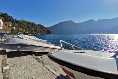 Greenway Lago Como - Lake view with boats - BBofItaly