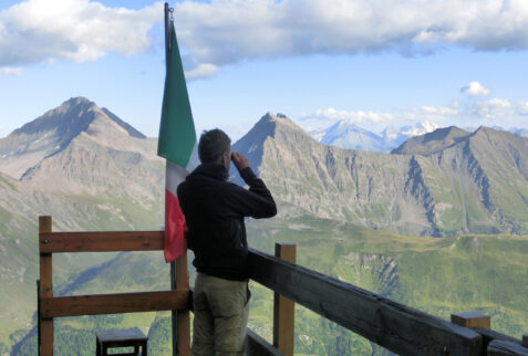 Rifugio Gabriele Boccalatte - From the balcony of the shelter Boccalatte you can have also a fantastic view on mountains on the other side of Val Ferret