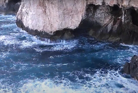 Capo Caccia - Grotta di Nettuno - Sardegna - Sea shaping rocks
