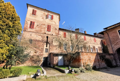 Sartirana Lomellina - Ancient gate of the castle to get to the stables