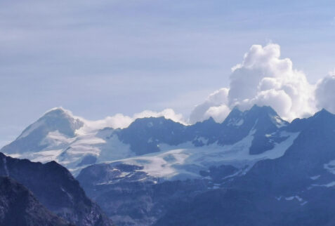 Lago Lungo - Lago Morto - Valpelline - The Grandes Murailles glacier at the end of Valpelline