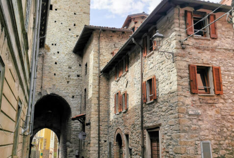Varzi - The second tower with the gate of the medieval part of the village