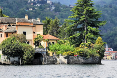 Isola di San Giulio - glimpses