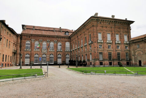 Castello Ducale di Agliè – side of the castle on the square of the Agliè village