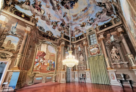Castello Ducale di Agliè – unbelievable dancing hall