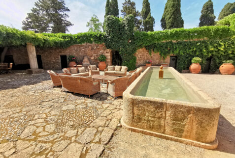 Tenuta Marsiliana – courtyard of medieval hamlet, where guests can relax