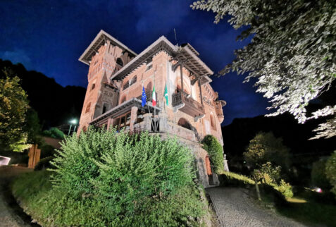 Parlasco - castle in Introbbio nowadays used as town hall