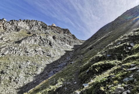 Colle di Belleface – the gulley which allows you to reach the last part of the path towards the final target