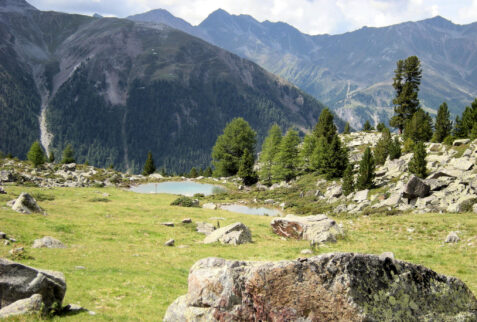 Malga del Toro - Lackenböden lakes close to the Malga in Val Razoi