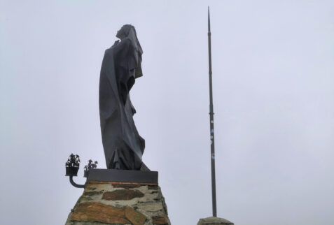 Monte Rotondo – statue of Madonna on the top of the mountain