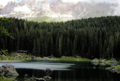 Lago di Braies Lago di Carezza – a glimpse on Lago di Carezza