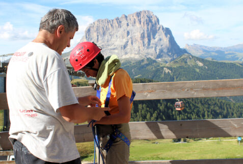 Dolomiti Piccolo Cir – wearing the Ferrata set