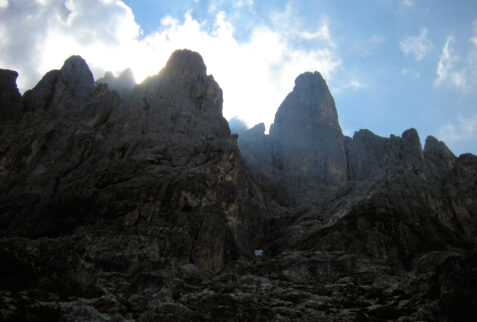 Rifugio Vicenza Valgardena – towers of rocky kingdom