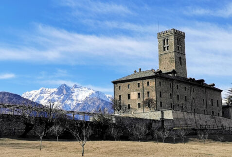 Castello di Sarre Valle d’Aosta – a view of the castle. Behind it the mountains of Val di Rhemes and Valgrisenche