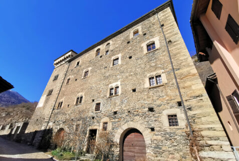 Avise Valle d’Aosta – the side of Castello di Avise with beautiful twinned windows