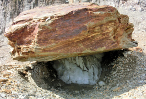 Ghiacciaio del Miage – a boulder on an ice pillar