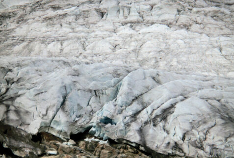 Fellaria Valmalenco – the icy chaos generated by the eternal movement of the glacier