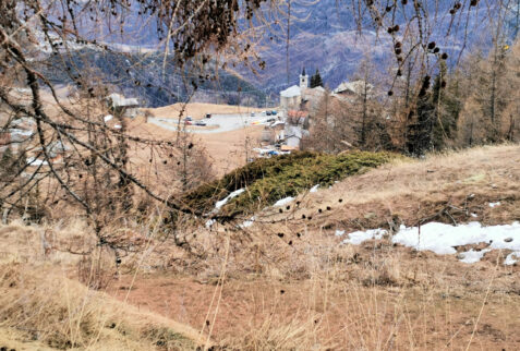 Lago di Joux Valle d’Aosta – Vens seen along the path to the lake