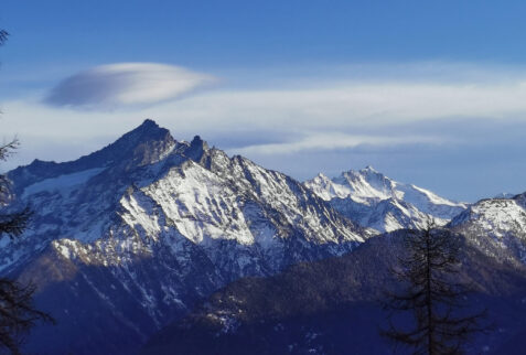 Lago di Joux Valle d’Aosta – Grivola and Gran Paradiso with a special cloud cap