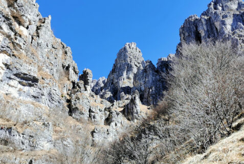 Resegone Lombardia – Starting from Capanna Monza the path climbs towards Valnegra gulley