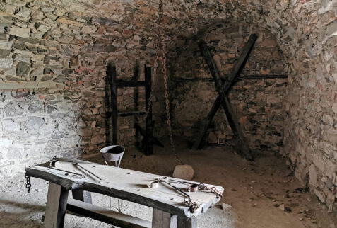 Fortezza di Bardi – more instruments of torture in another room
