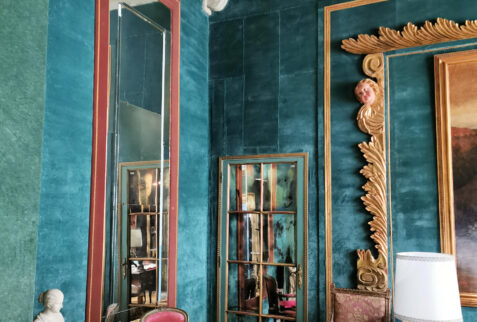 Castello di Compiano – castle rooms have several large mirrors