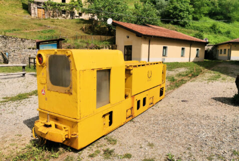 Marzoli mine - The electric locomotive of the mine - BBOfItaly