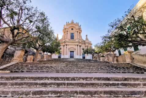 Modica – Chiesa di San Giovanni Evangelista on the highest point of the city – BBofItaly