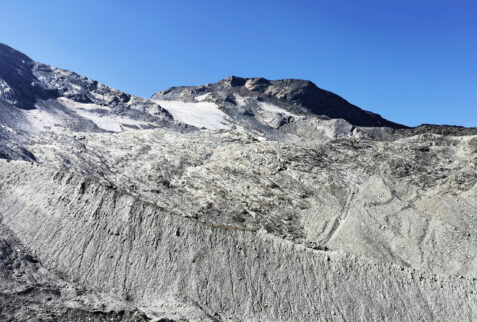 Bivacco Ravelli – huge moraines left by shrunk glaciers – BBofItaly