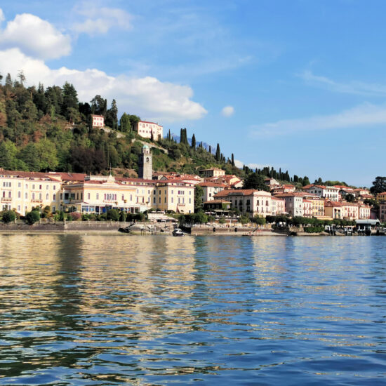 Bellagio – the village stretches on the shore – BBofItaly