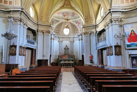 Etroubles – inside of Chiesa di Santa Maria Assunta – BBofItaly