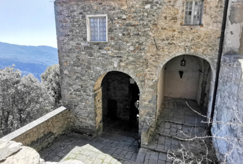 Castello di Fosdinovo – a courtyard in the entry part of Fosdinovo Castle – BBofItaly