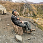 Fallere shelter – a sculpture of an highlander in a moment of relaxation – BBofItaly