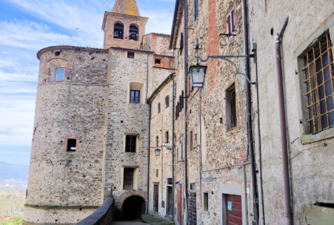 Anghiari – walking on the walls of the hamlet – BBofItaly