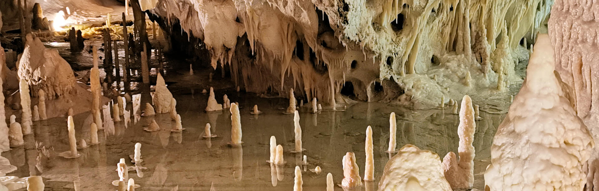 Frasassi Caves - BBofItaly