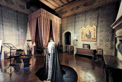 Gradara castle – the room of Paolo and Francesca where their love story ended tragically as the story tells – BBofItaly