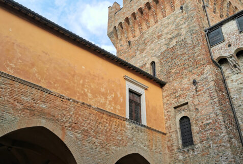 Gradara castle – a glimpse from the courtyard of the castle – BBofItaly