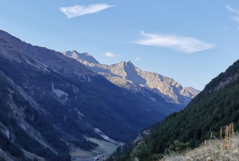 Lake of Changier – hiking on the flank of Val di Rhemes – BBofItaly