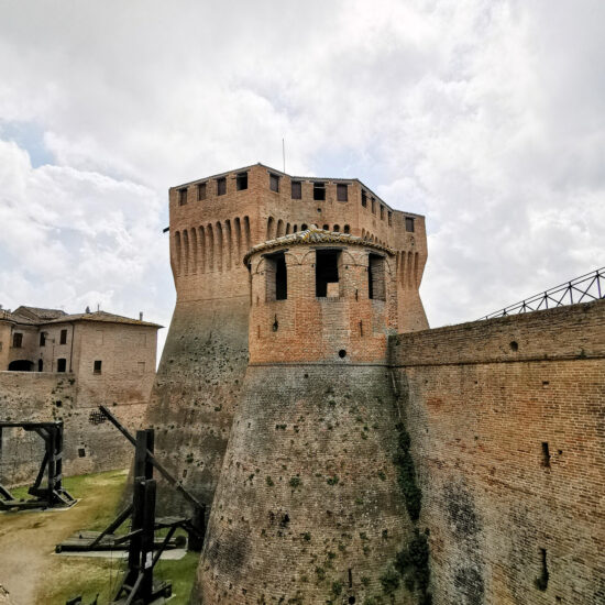 Mondavio - in the background the main tower of the fortress - BBofItaly