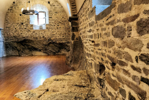 Castello di Verrès – a big hall on the ground floor of the castle – BBofItaly
