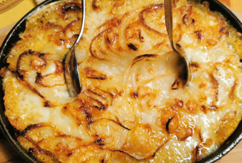 Lo Grand Baou - Polenta with Fontina and onions – BBofItaly
