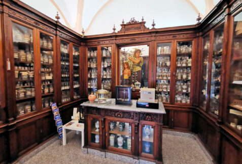 Scicli – inside the ancient Cartia pharmacy – BBofItaly