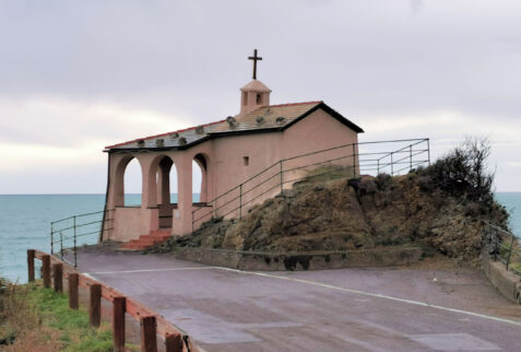 Levanto – the little chapel of Madonnina della Punta located on a headland of Bonassola hamlet – BBofItaly