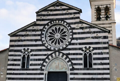 Levanto – the façade of Sant’Andrea church – BBofItaly
